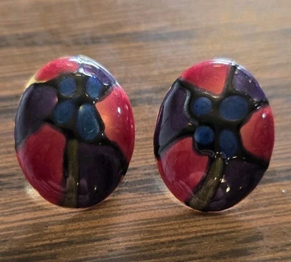 .875 Inch X .75 Imch Red Blue Green Enameled Gold Tone Pierced Earrings 80s 90s
